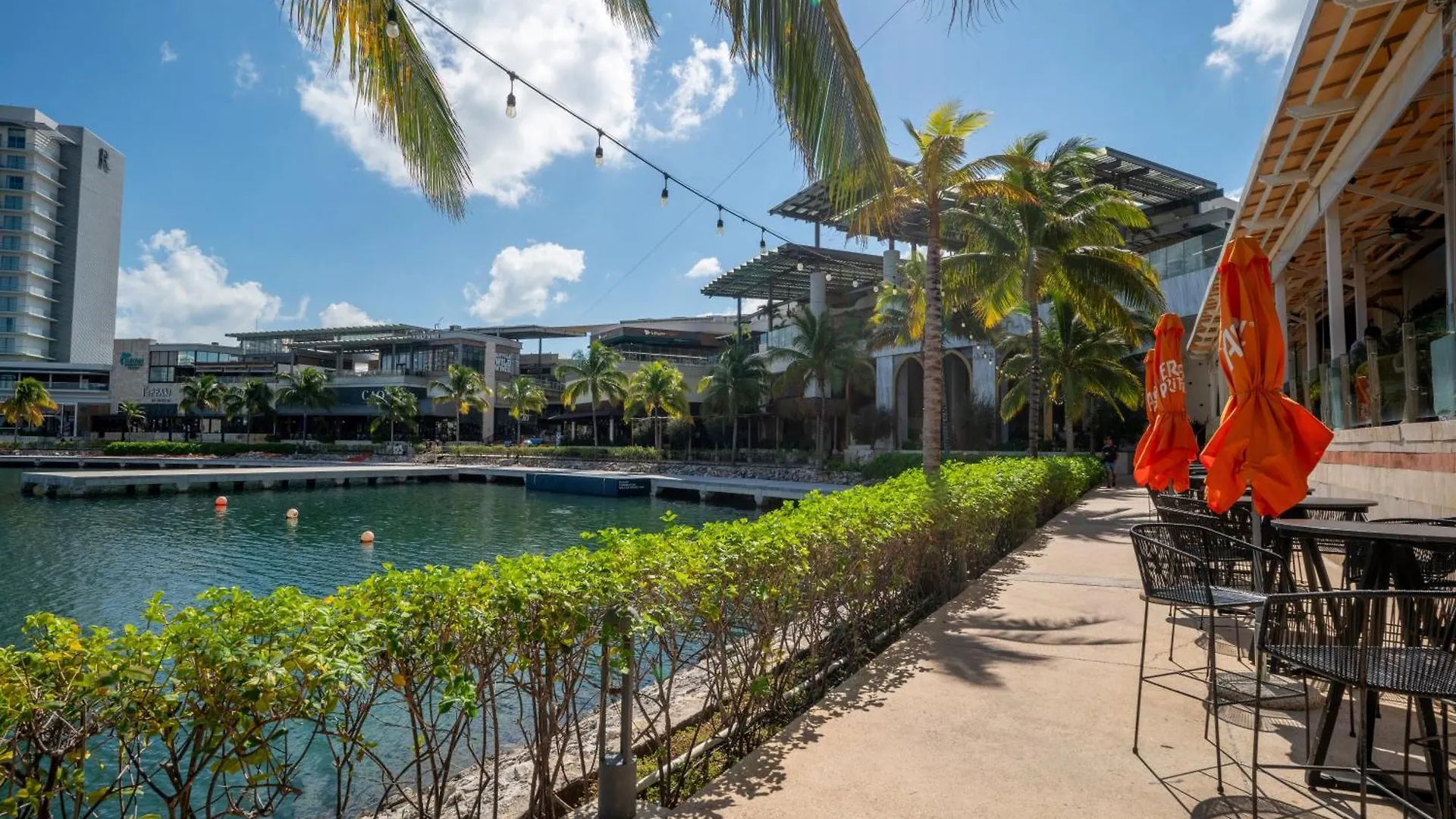 3Br Luxury Oceanfront Apt W Pool, Gym & Views Cancun 0*,  Mexico