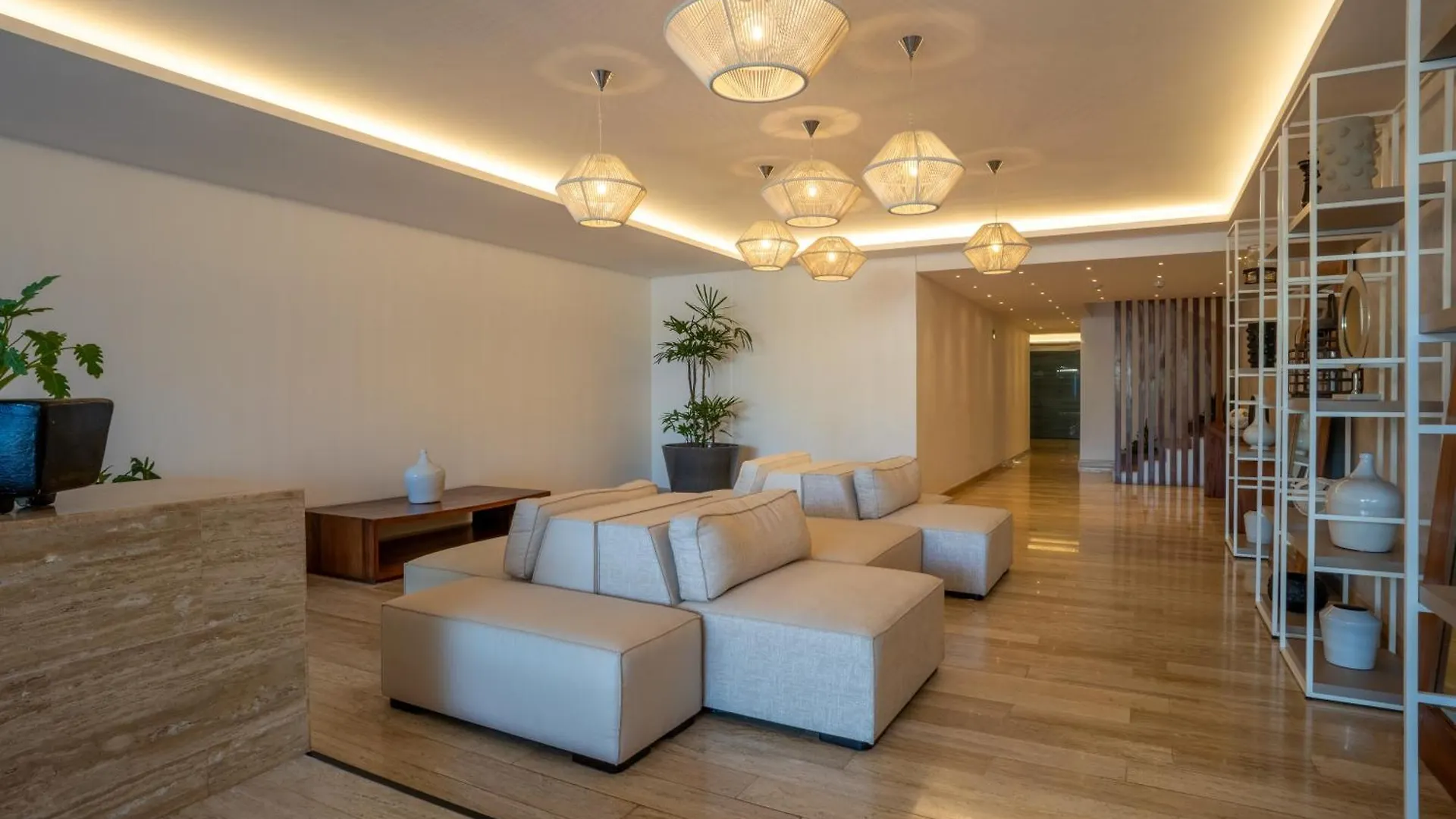 3Br Luxury Oceanfront Apt W Pool, Gym & Views Cancun 0*,