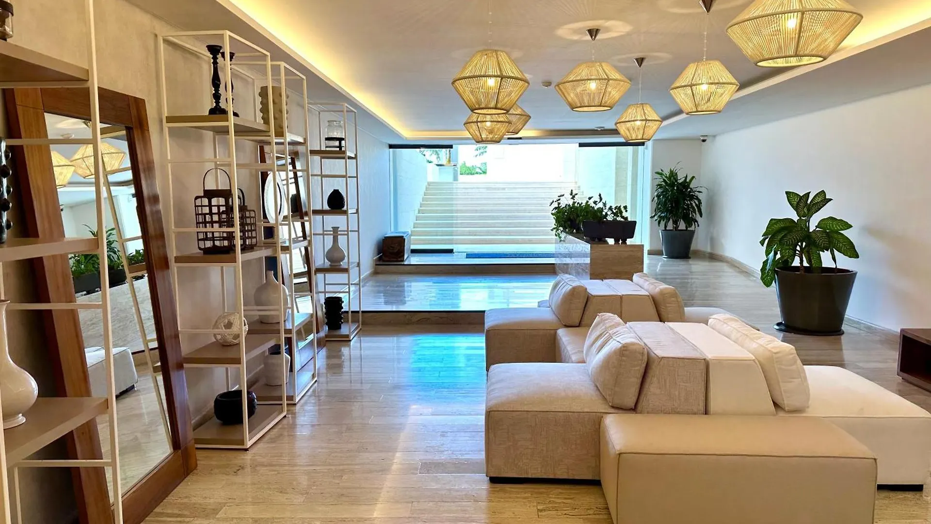 3Br Luxury Oceanfront Apt W Pool, Gym & Views Cancun 0*,  Mexico