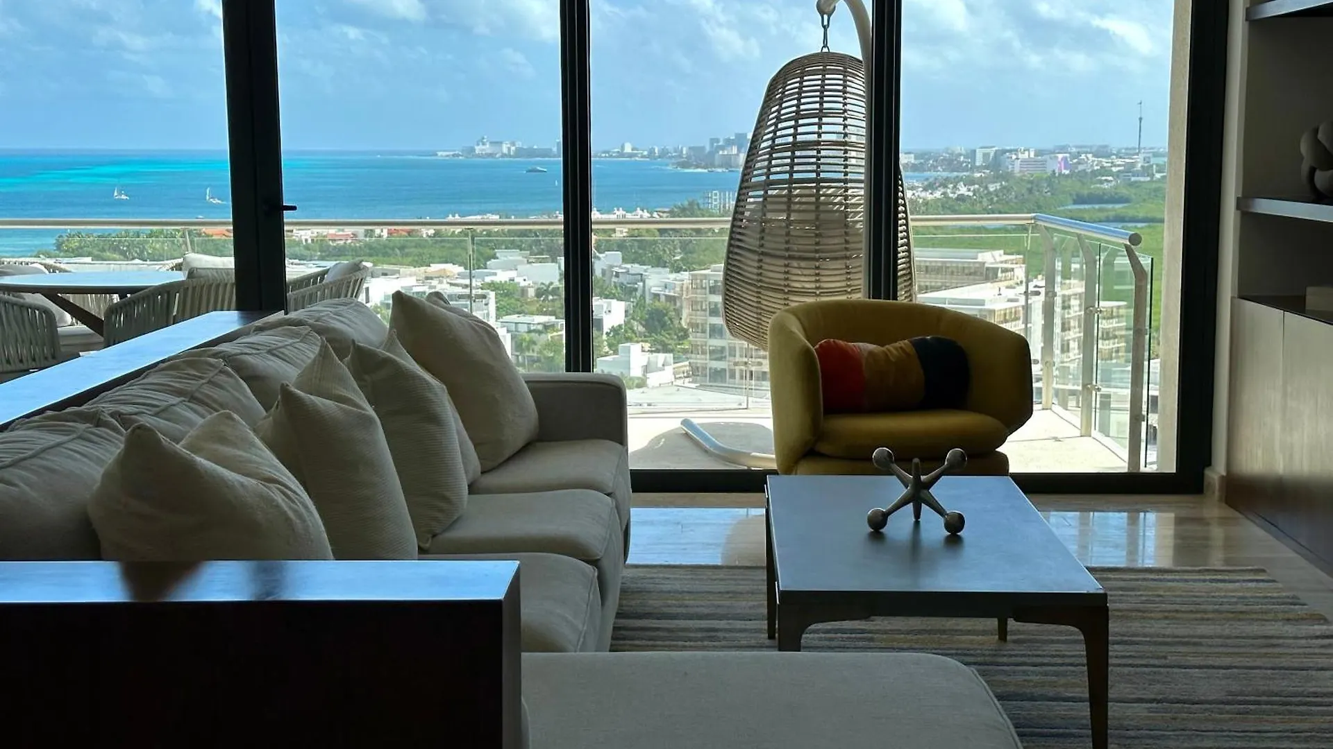 3Br Luxury Oceanfront Apt W Pool, Gym & Views Cancun 0*,
