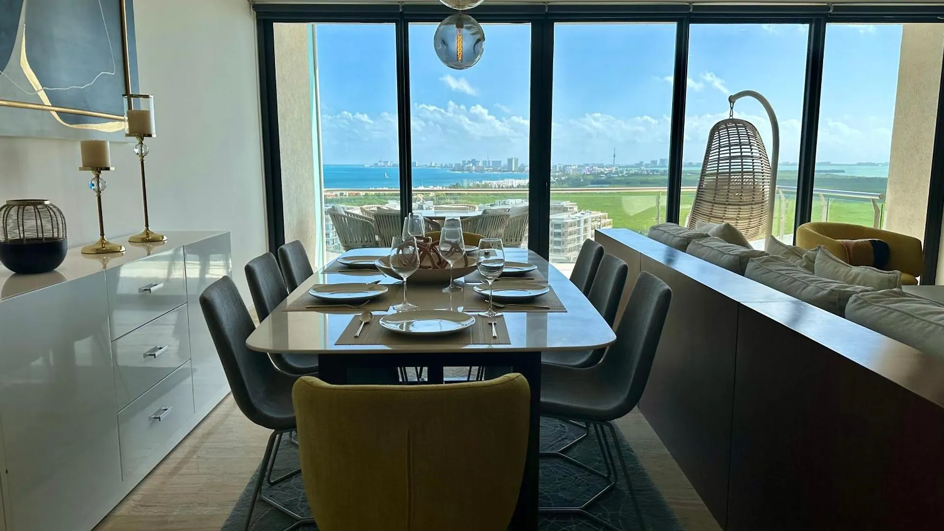 3Br Luxury Oceanfront Apt W Pool, Gym & Views Cancun 0*,  Mexico